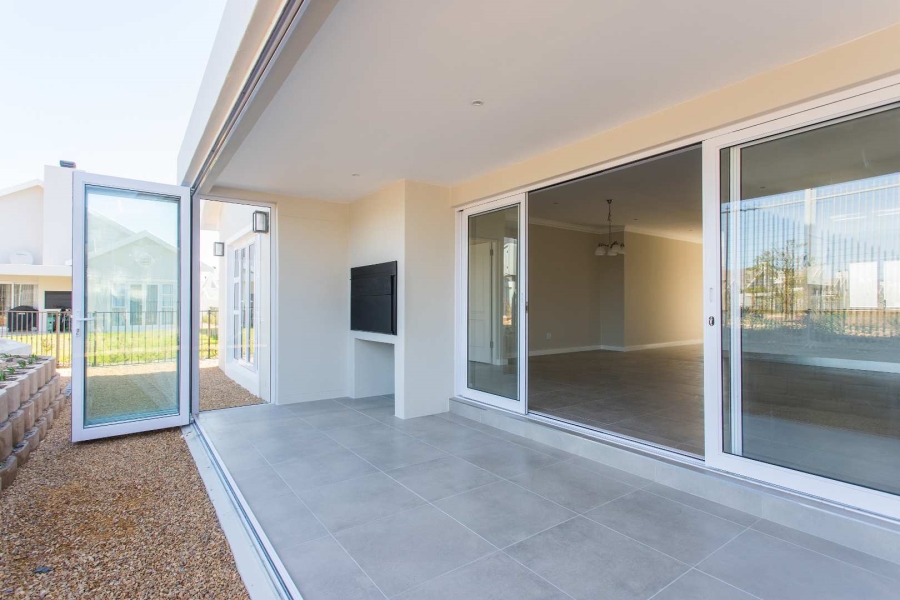 To Let 3 Bedroom Property for Rent in Val De Vie Estate Western Cape